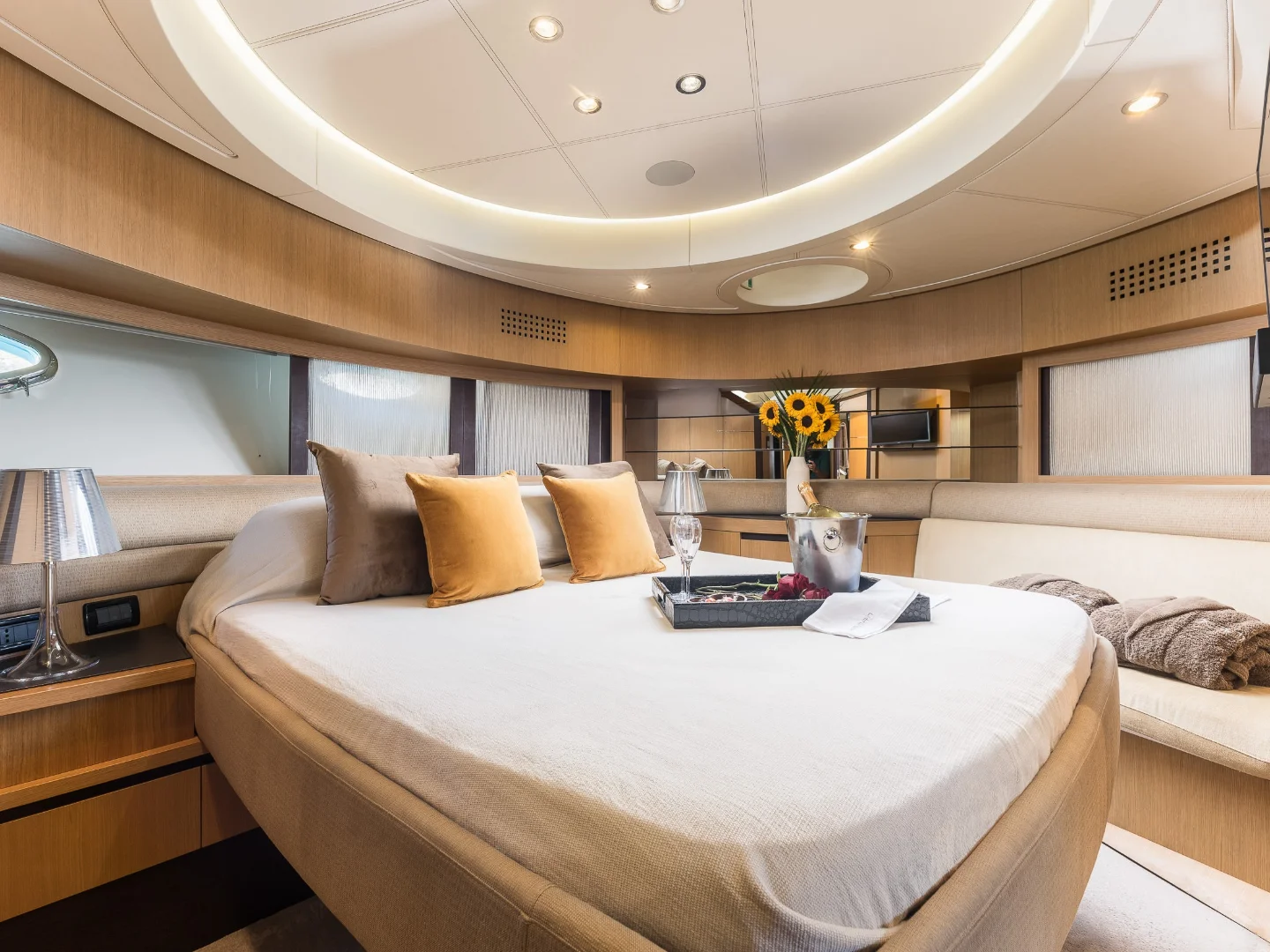 XAMAN | Pershing 90 - Photo 22