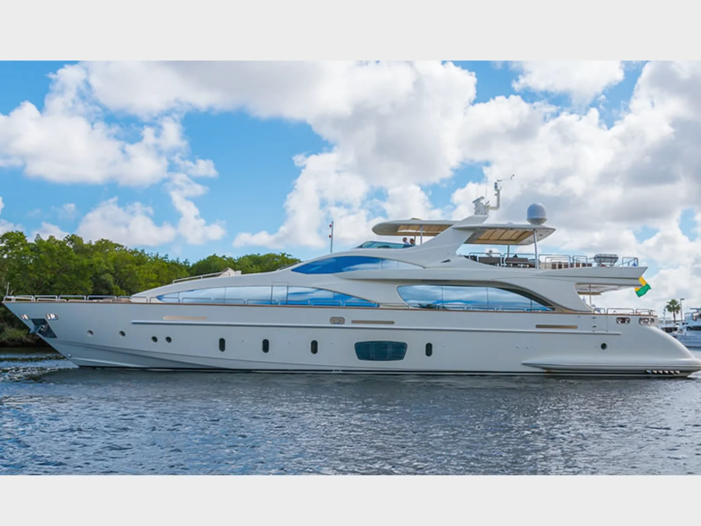 BABIECA | Azimut 105 - Photo 4