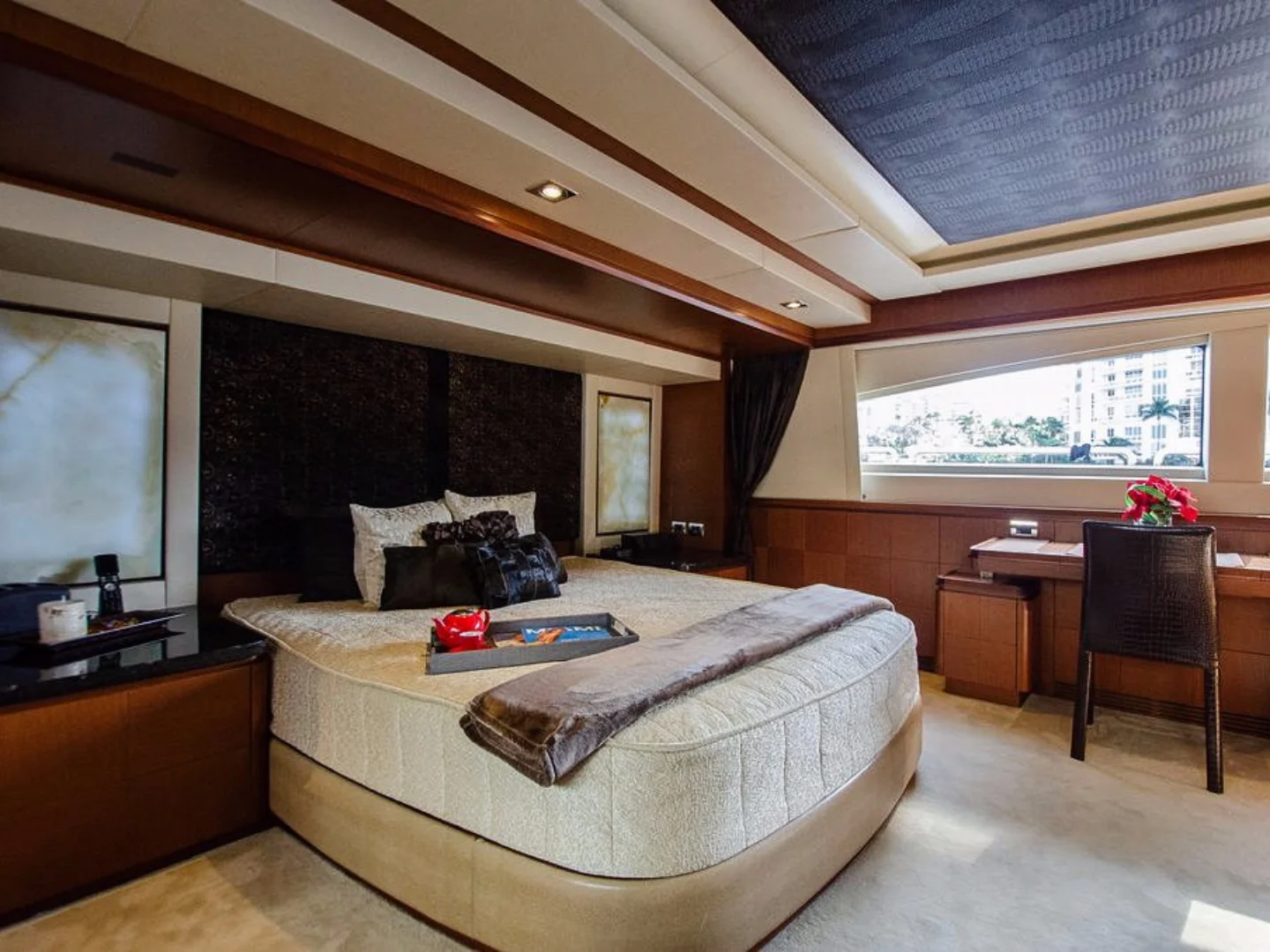 BABIECA | Azimut 105 - Photo 15