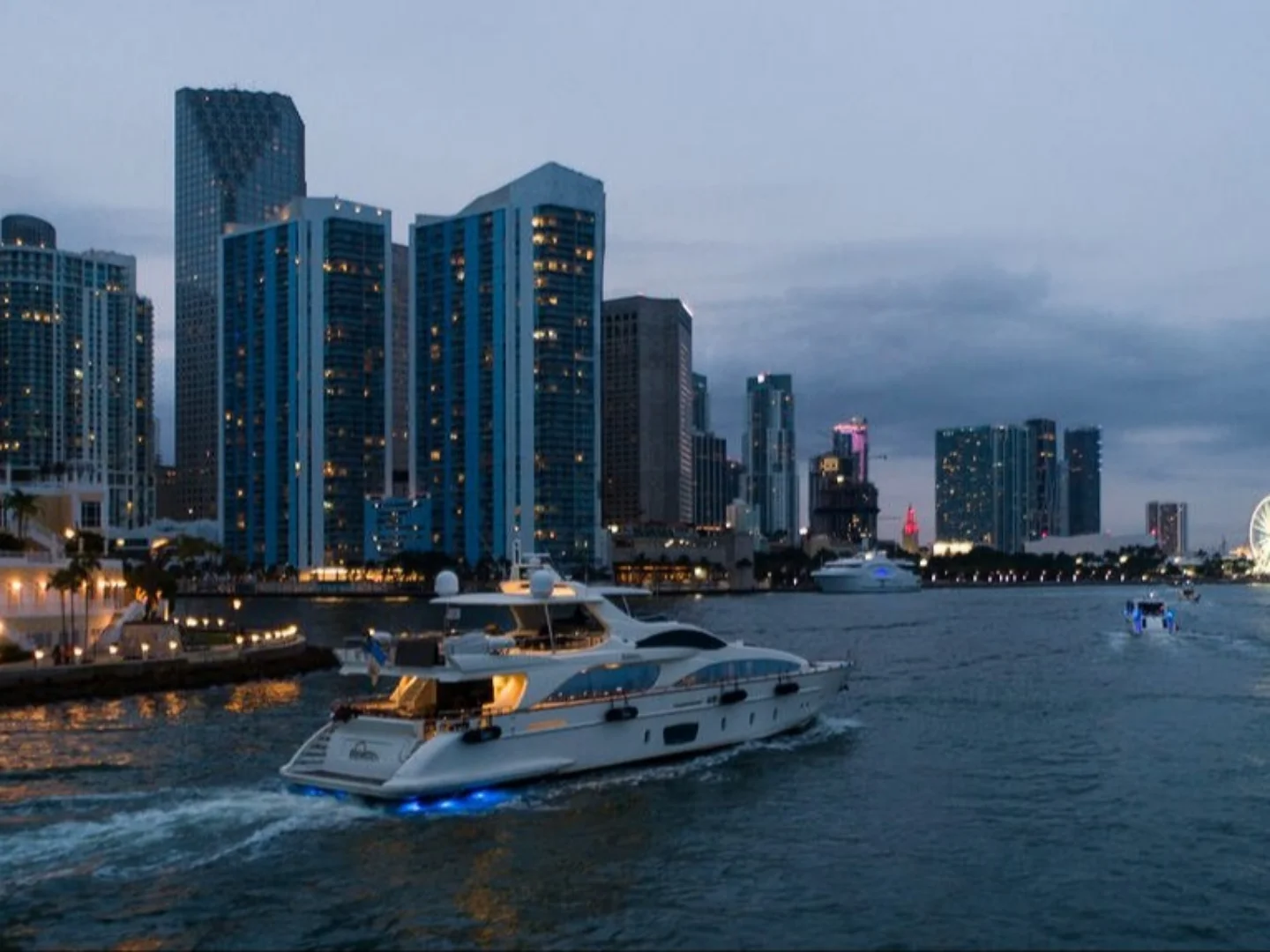 BABIECA | Azimut 105 - Photo 7
