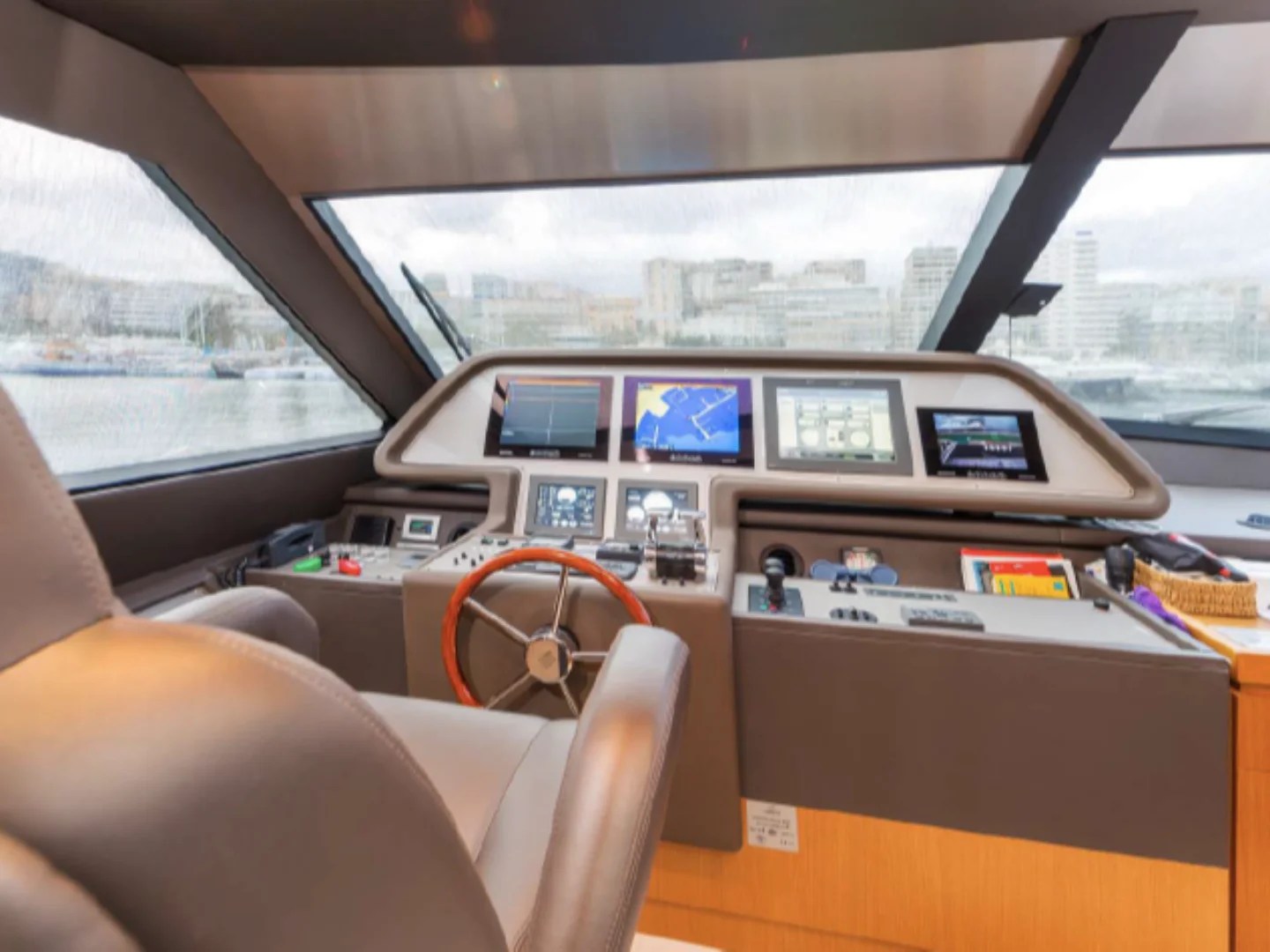 Ferretti 840 Altura Fly 2010 for sale - Photo 3