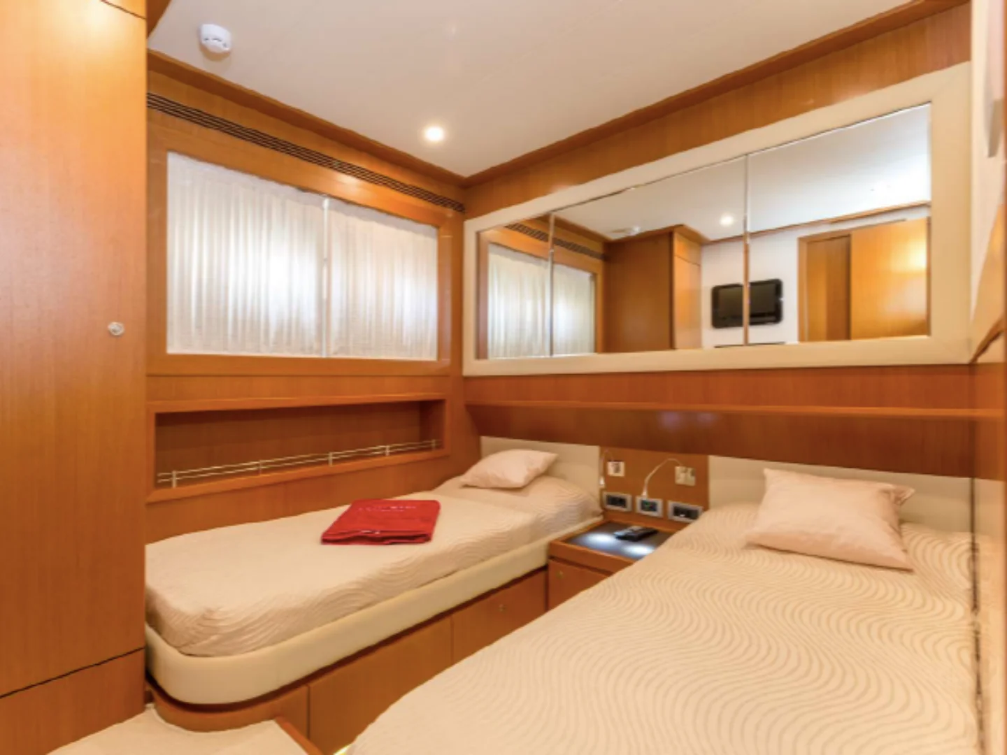 Ferretti 840 Altura Fly 2010 for sale - Photo 12
