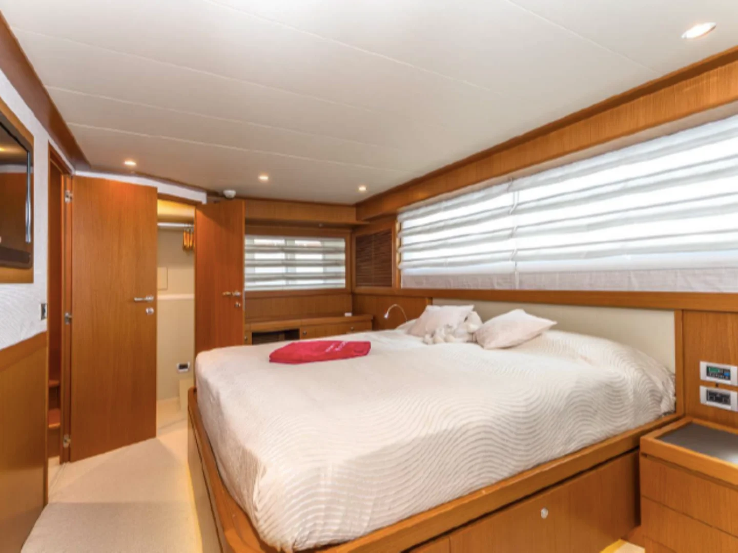 Ferretti 840 Altura Fly 2010 for sale - Photo 14
