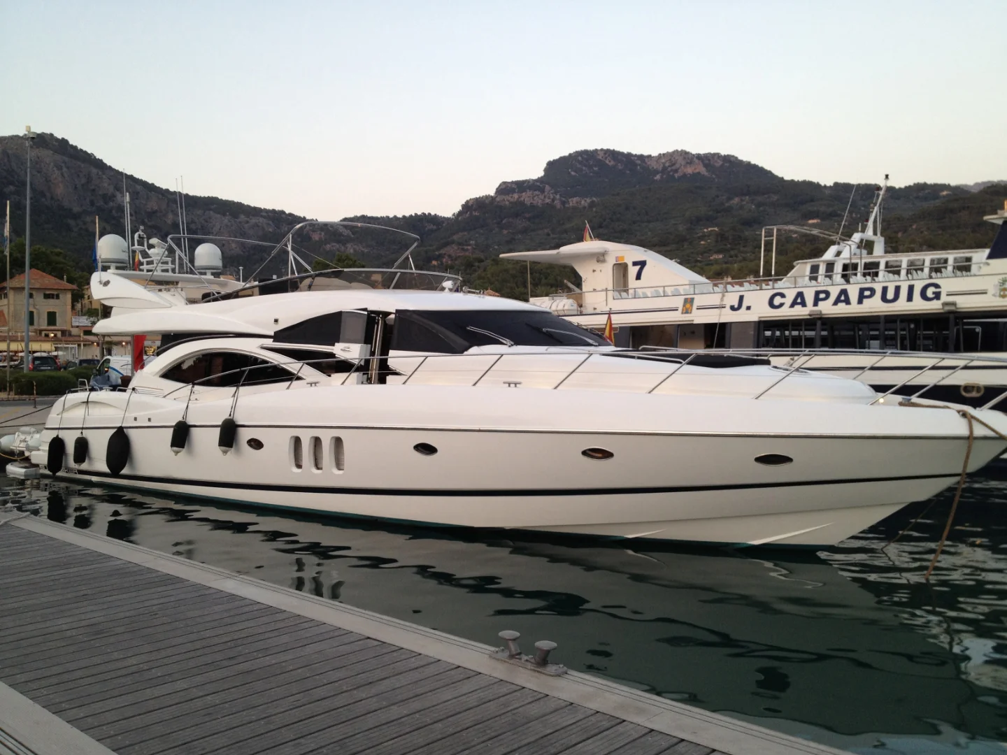 Sunseeker Manhattan 74 2003 for sale