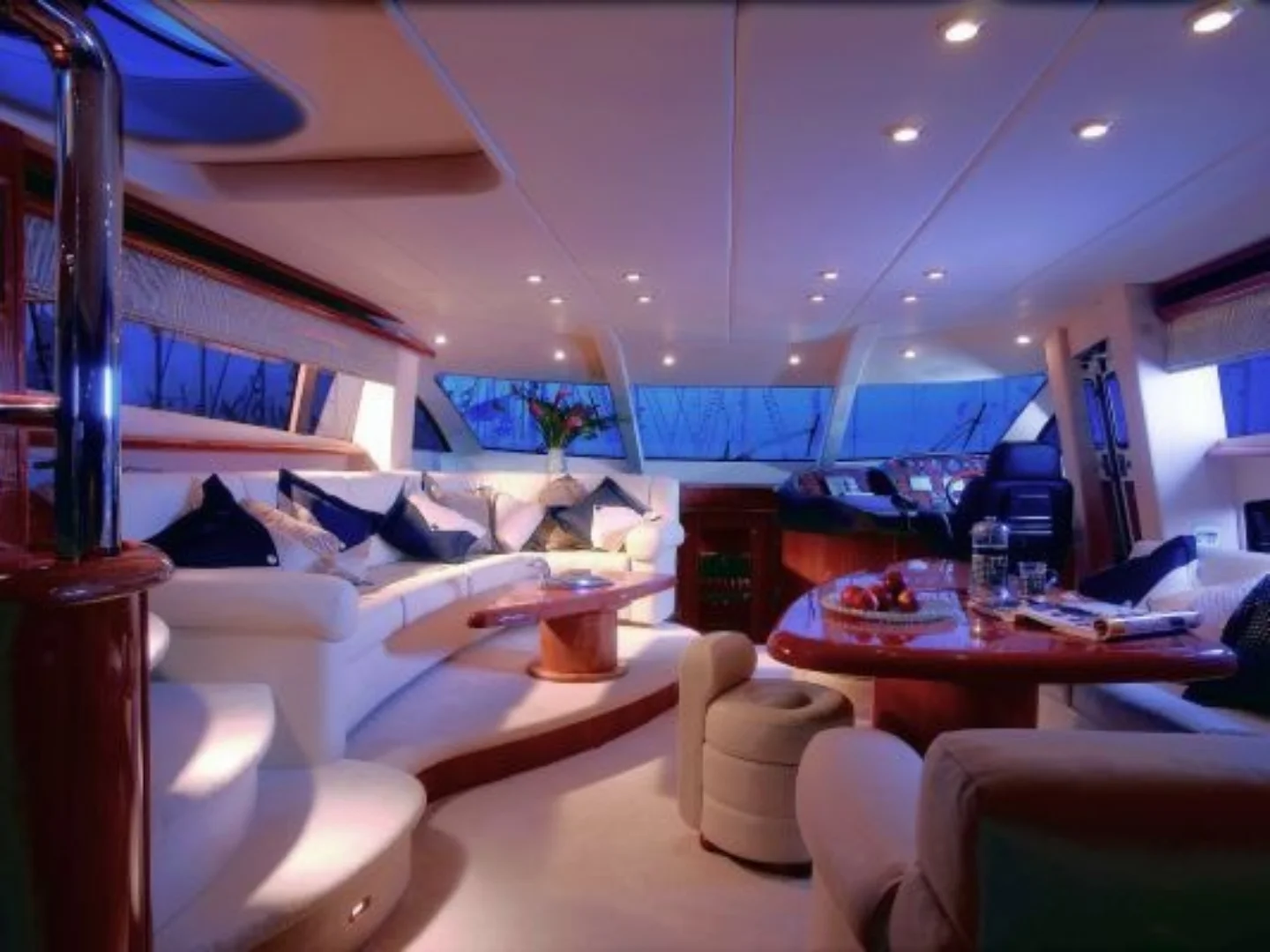 Sunseeker Manhattan 74 2003 for sale - Photo 8