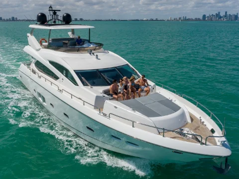seaduction sunseeker 80 flybridge luxury yacht charter bahamas