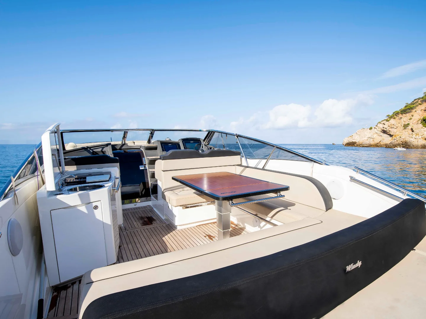 Windy 39 Camira 2018 for Sale  - Photo 15