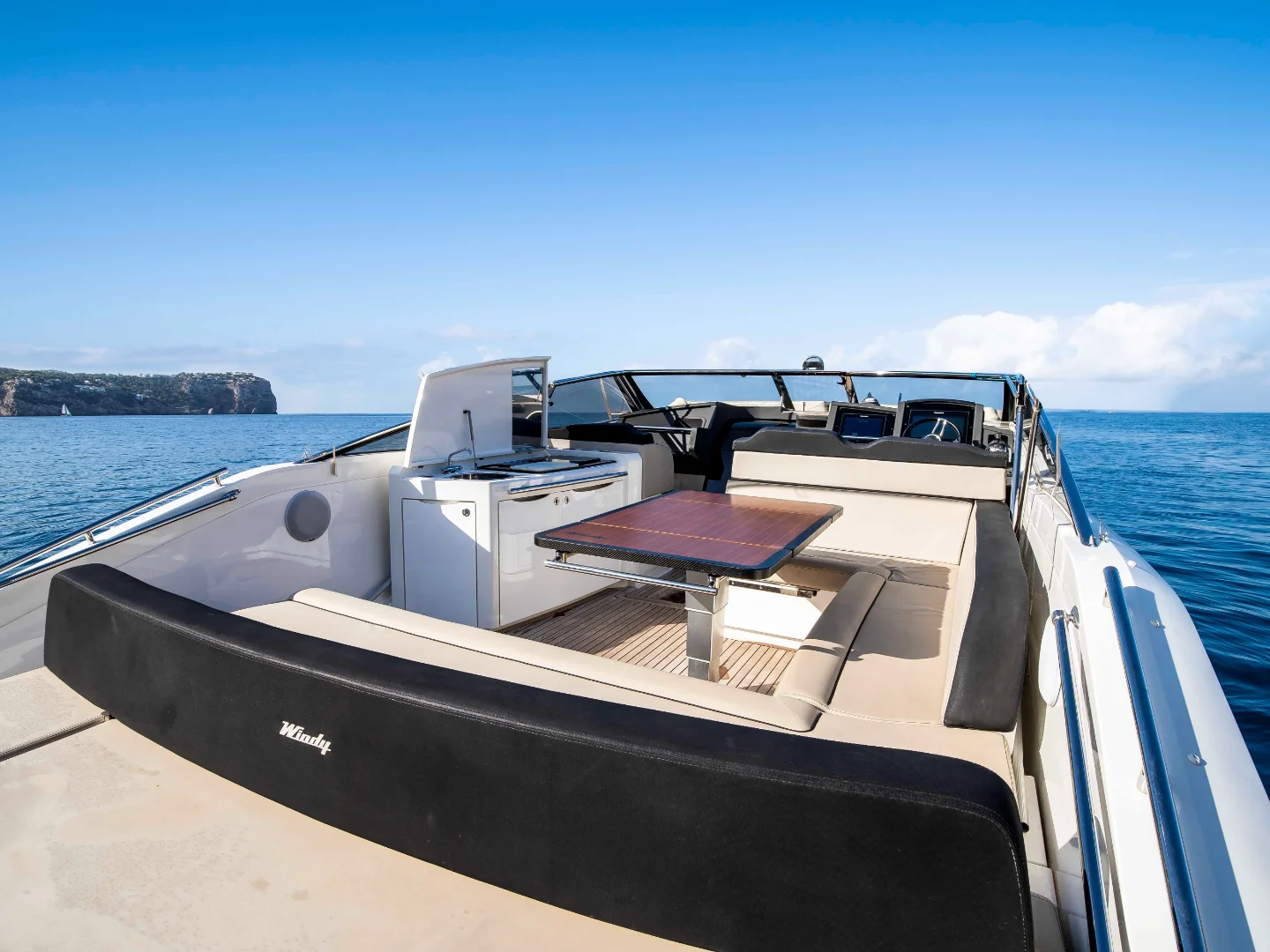 Windy 39 Camira 2018 for Sale  - Photo 14