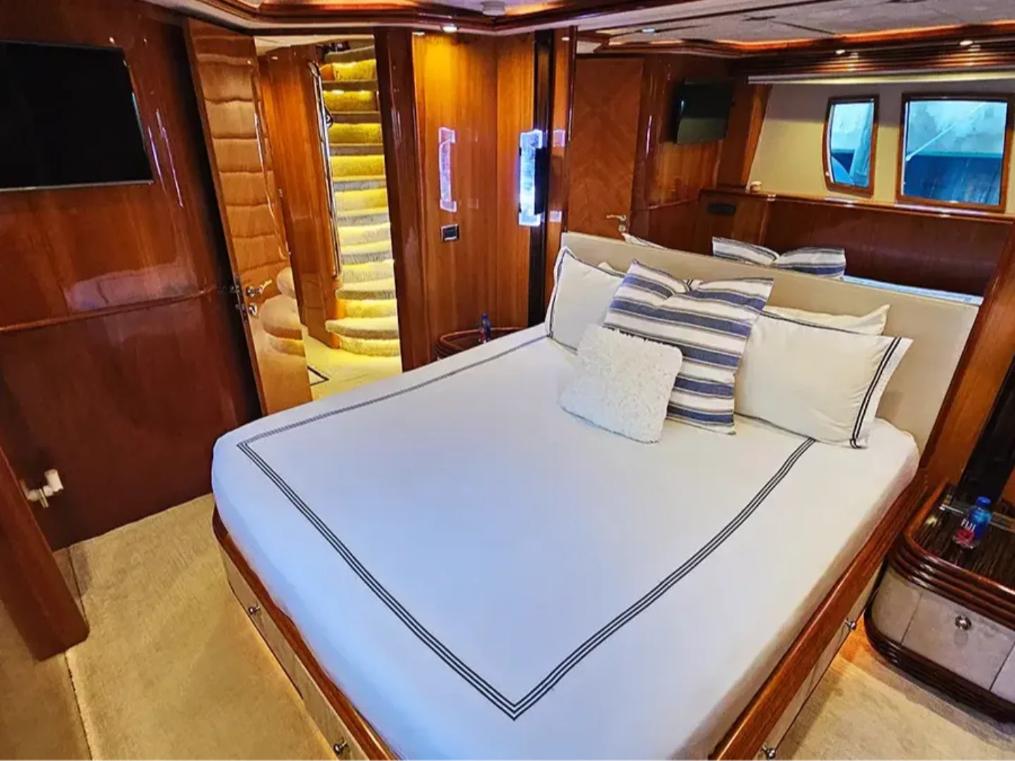 YCM105 | Sunseeker 105 - Photo 72