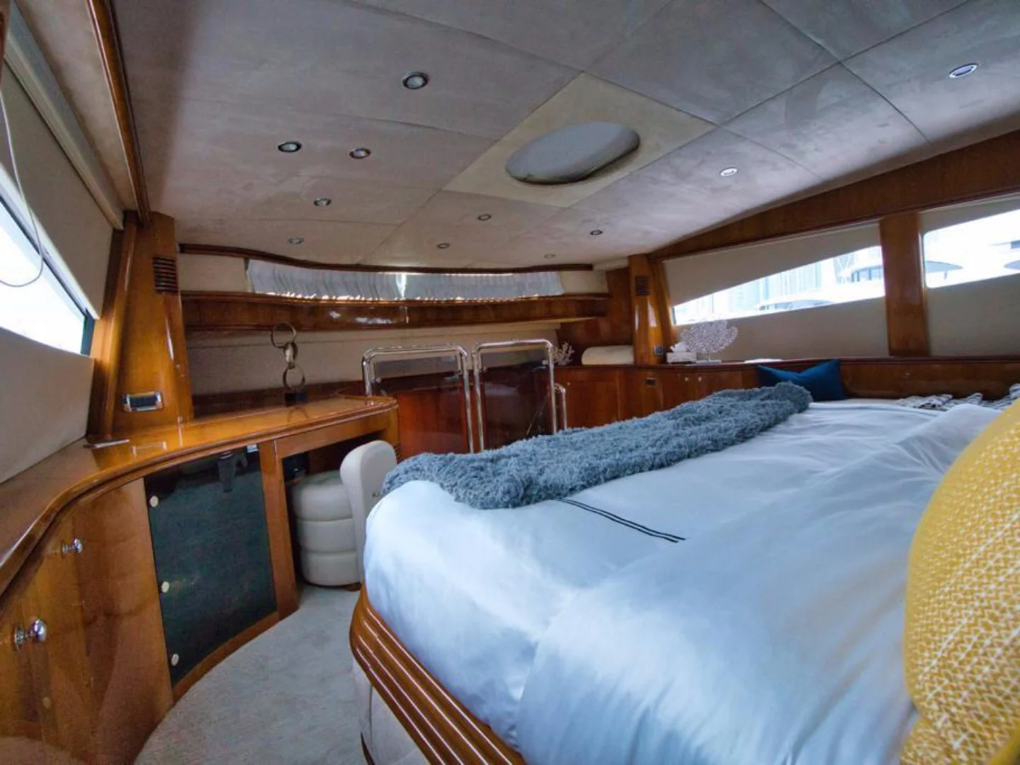 YCM105 | Sunseeker 105 - Photo 31
