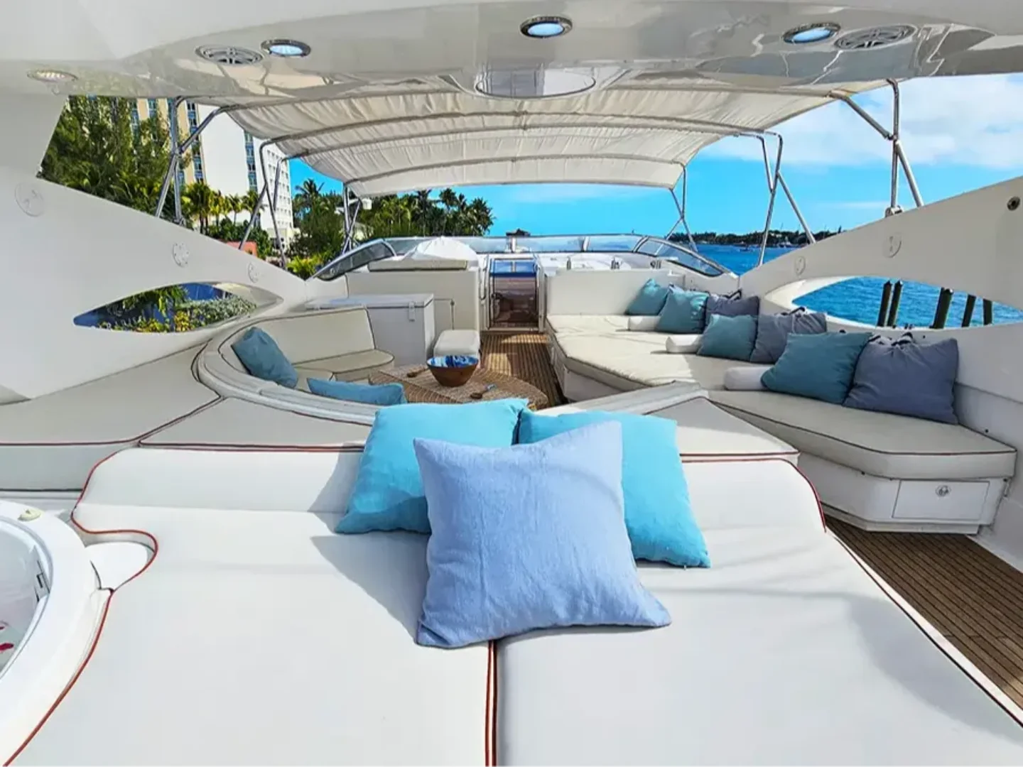 YCM105 | Sunseeker 105 - Photo 55