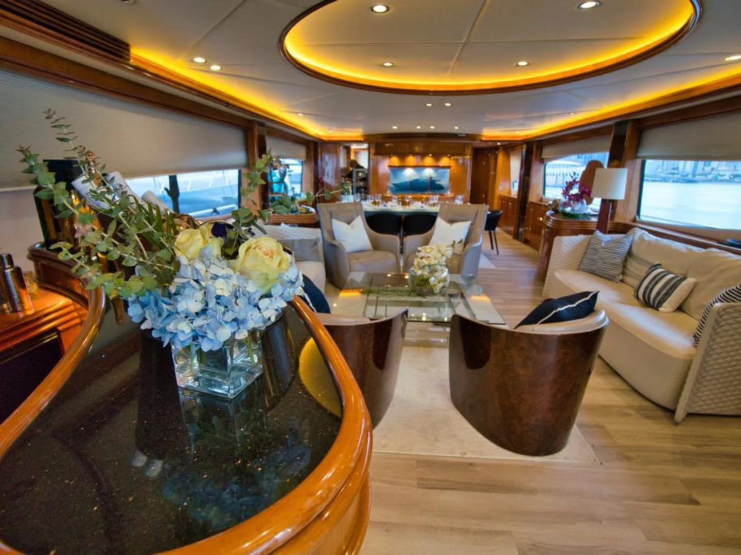 YCM105 | Sunseeker 105 - Photo 44