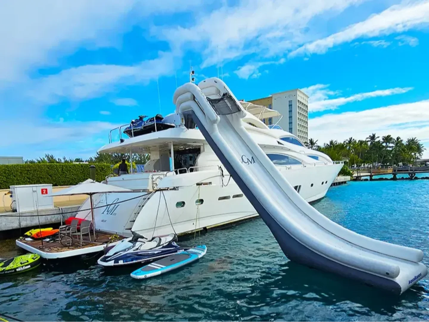 YCM105 | Sunseeker 105 - Photo 4