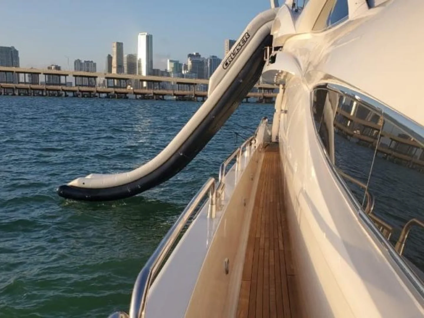 YCM105 | Sunseeker 105 - Photo 22