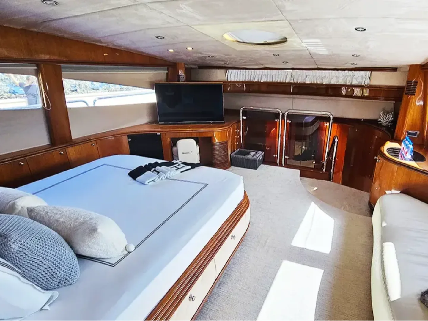 YCM105 | Sunseeker 105 - Photo 62