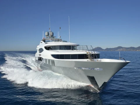 Yacht ZOOM ZOOM ZOOM charter bahamas
