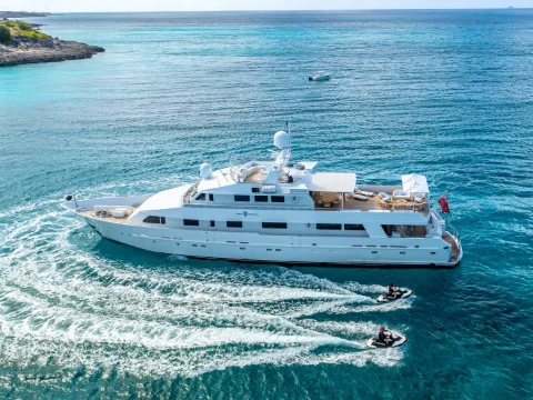 Lion Share Heesen 130 luxury super yacht charter bahamas caribbean virgin islands