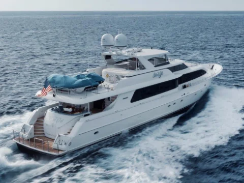 MY Island Girl | Westport 112 | Luxury Yacht Charter Bahamas