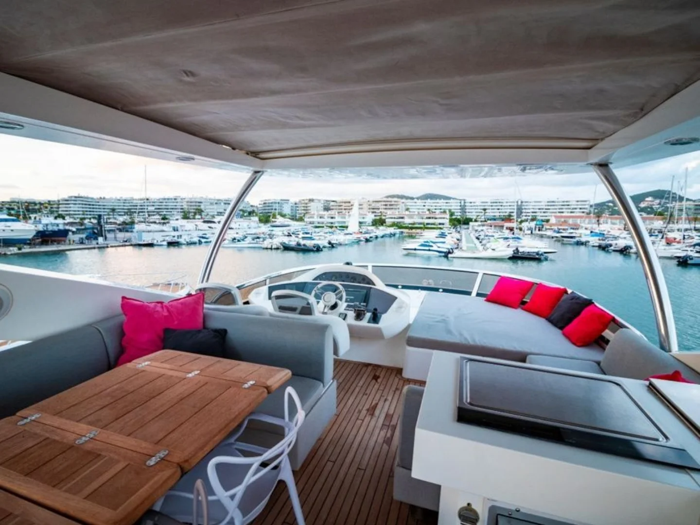 Sunseeker 86 Fly 2008 For sale - Photo 5