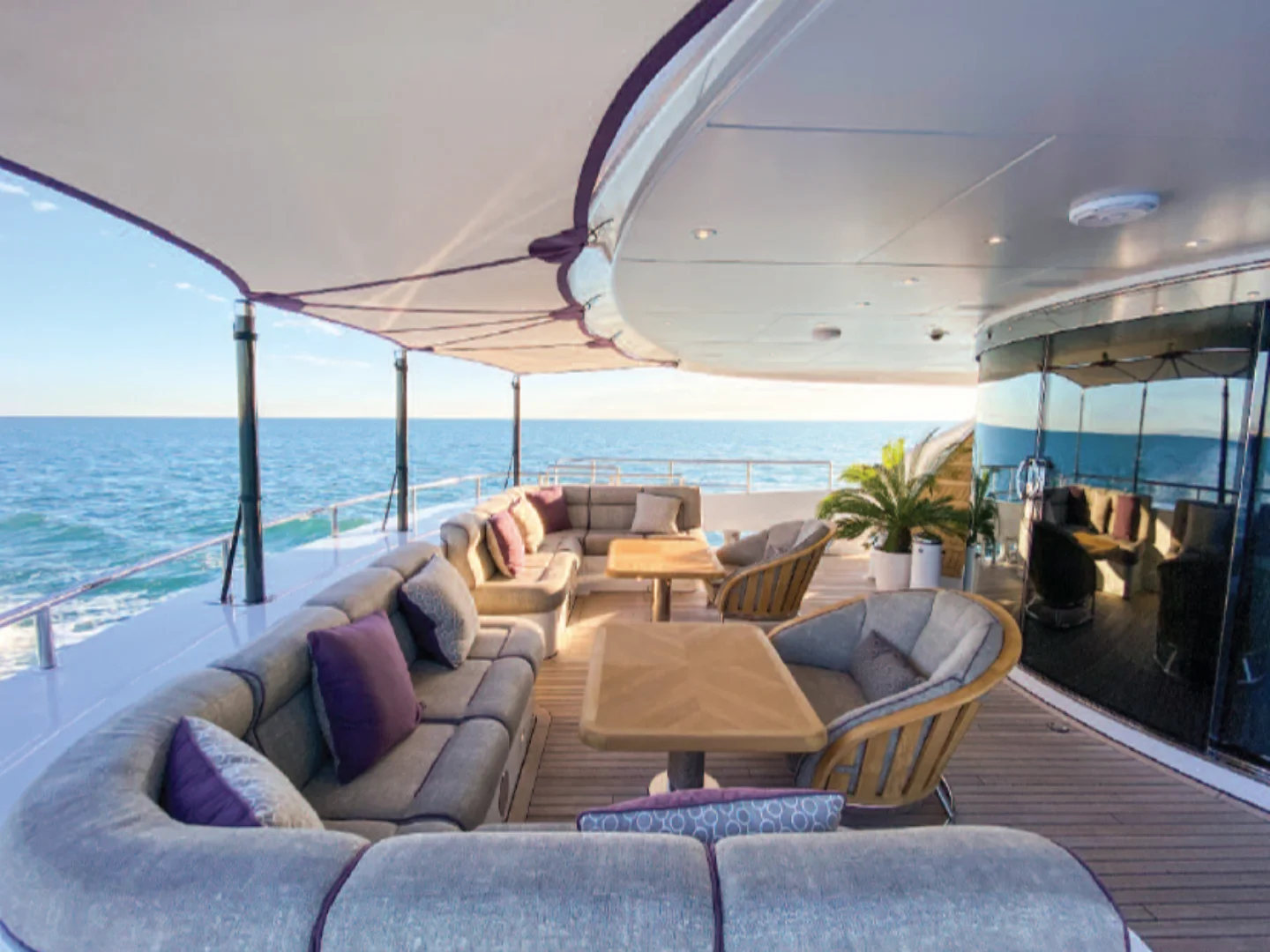 Heesen 44 M Yacht For Sale 2010-2018 - Photo 11