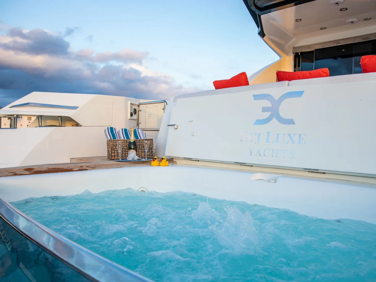 ADONIS | Numarine 80 - Photo 61