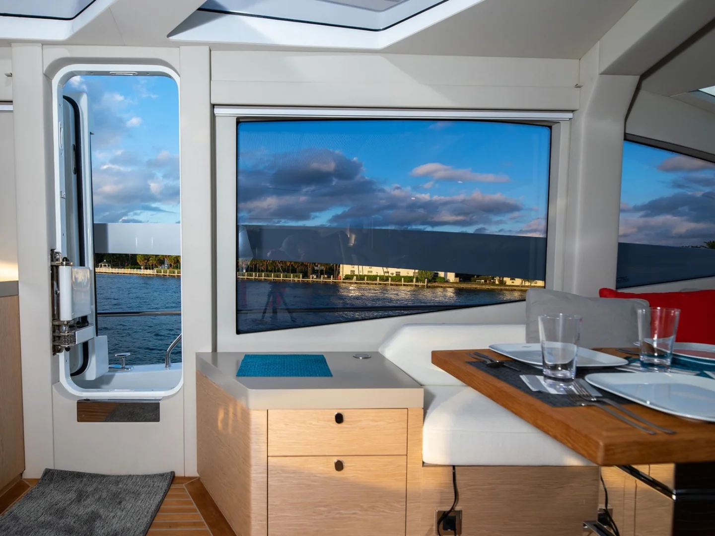 ADONIS | Numarine 80 - Photo 49