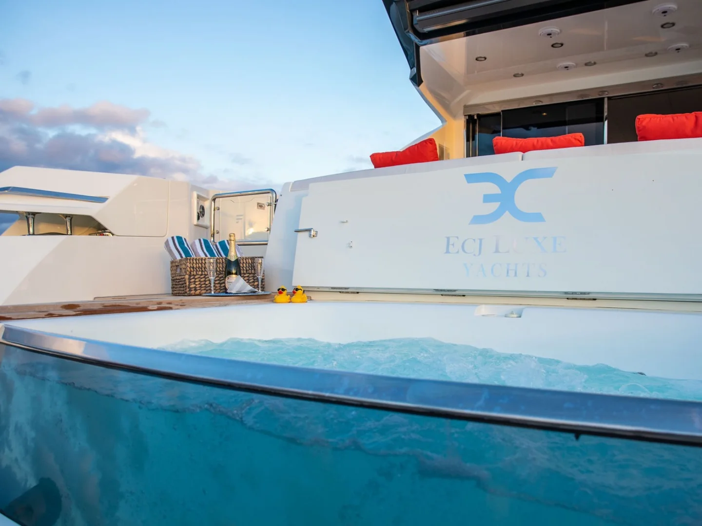 ADONIS | Numarine 80 - Photo 62