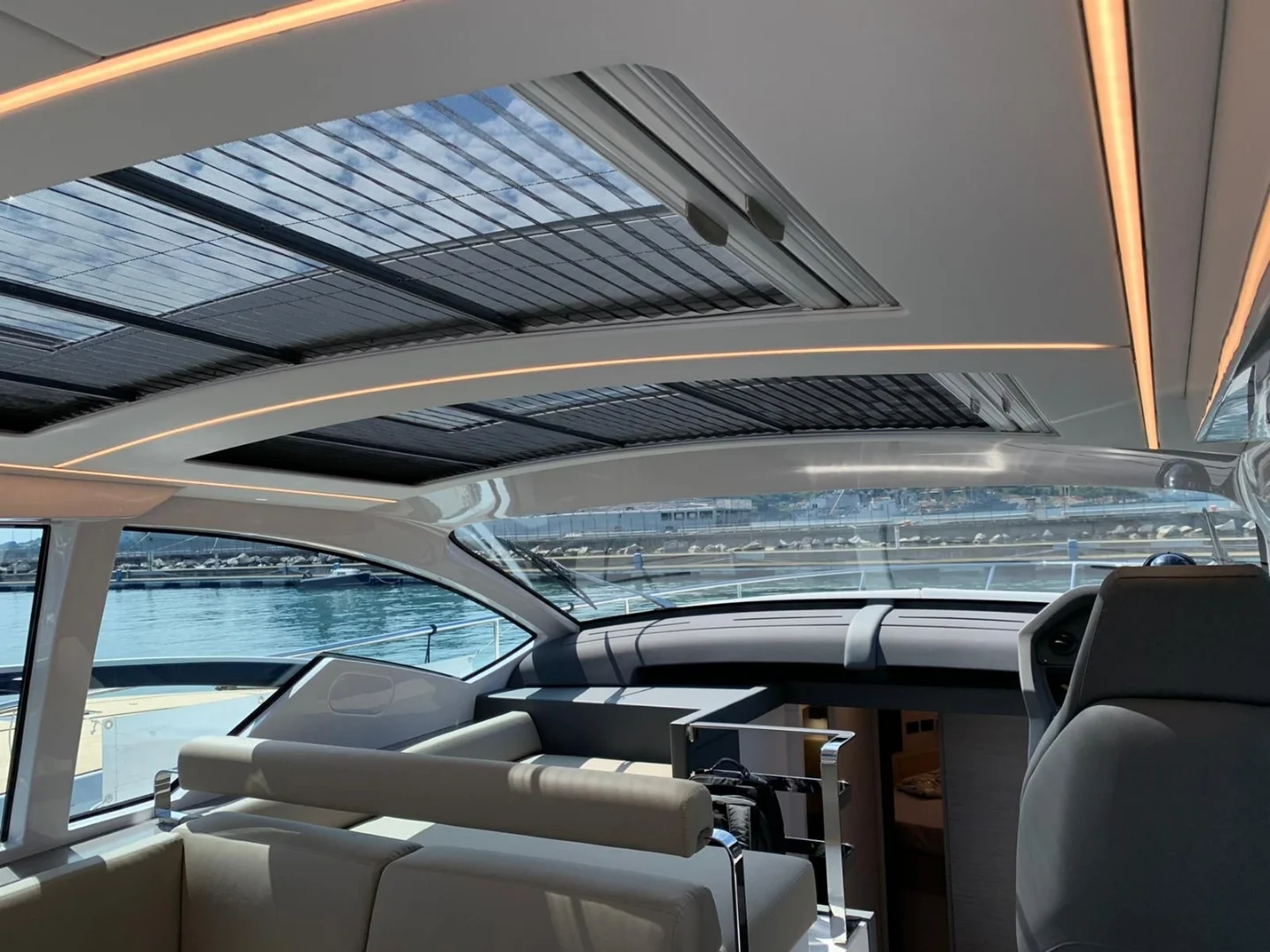 Pershing 5X 2021 For Sales - Photo 34