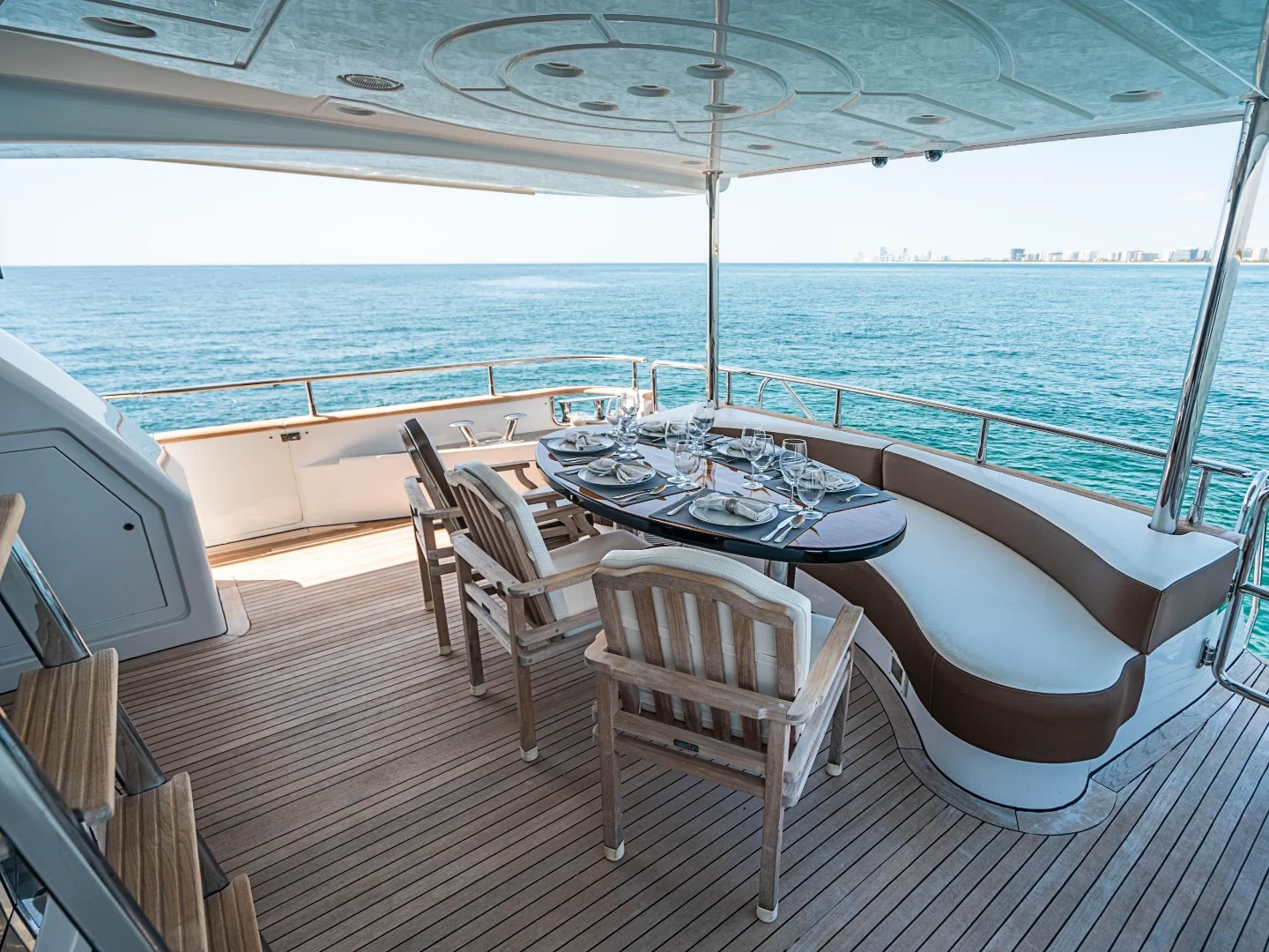 ELIZEE | Azimut 85 - Photo 10