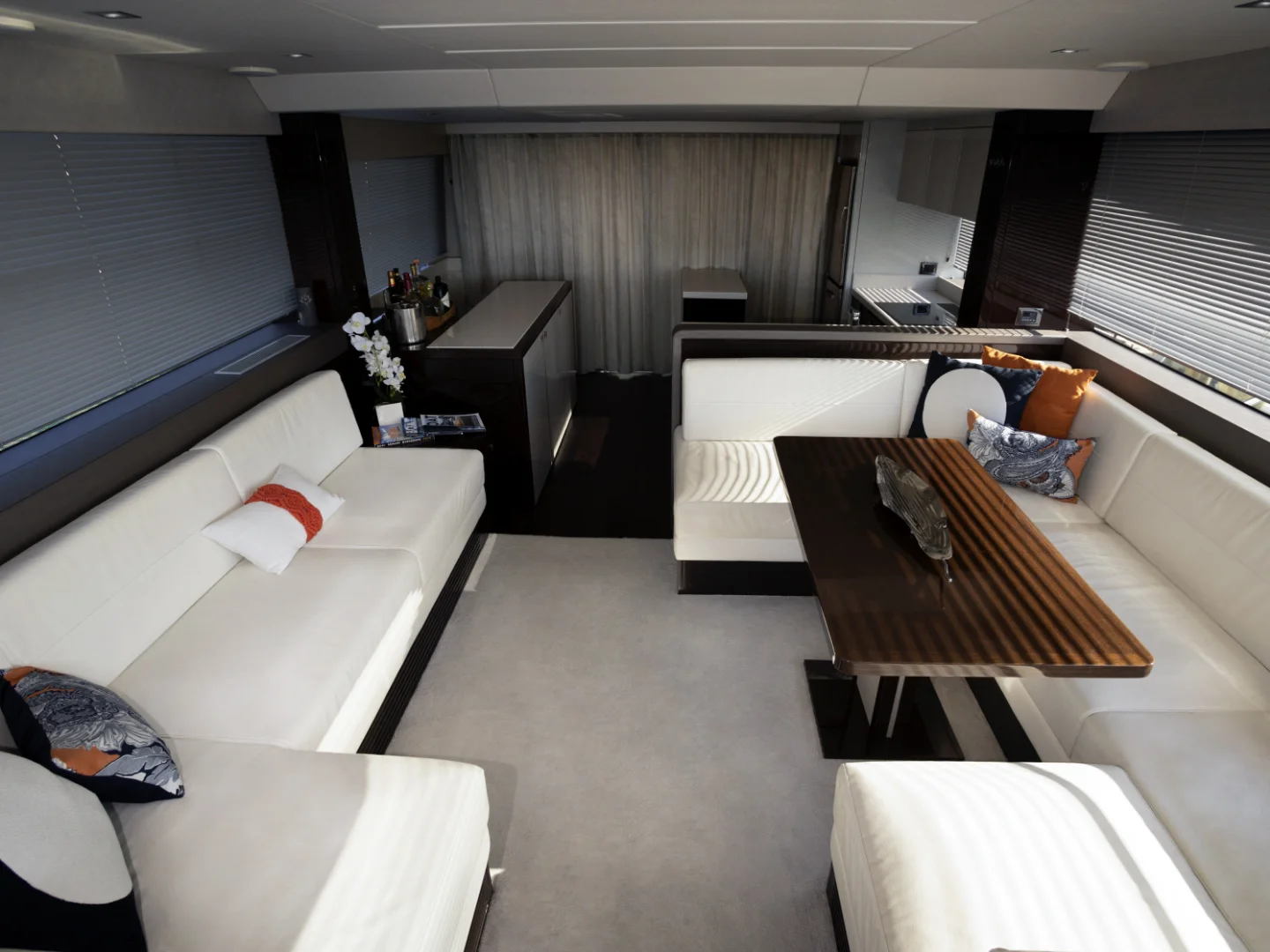 OLEGASEA | Sunseeker Manhattan 66 - Photo 16