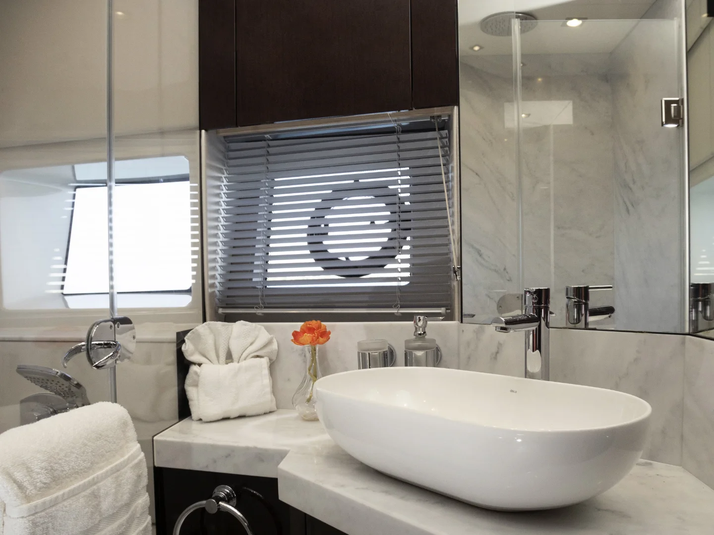 OLEGASEA | Sunseeker Manhattan 66 - Photo 22
