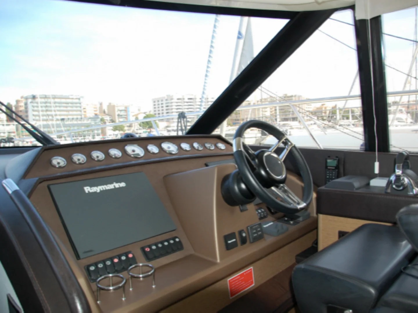 Prestige 620 S 2015 For Sale - Photo 12