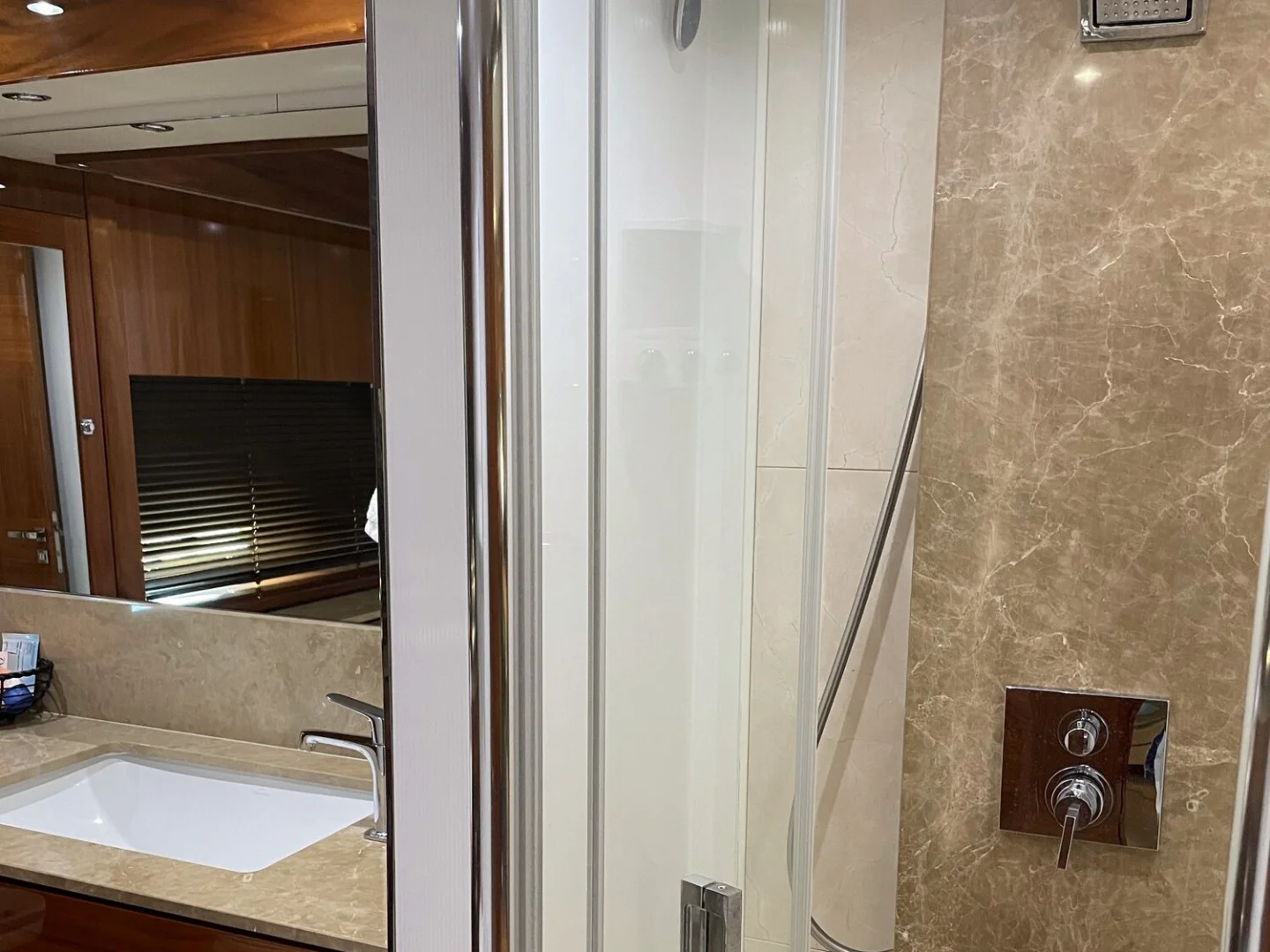 THE CABANA | Sunseeker 86 - Photo 53