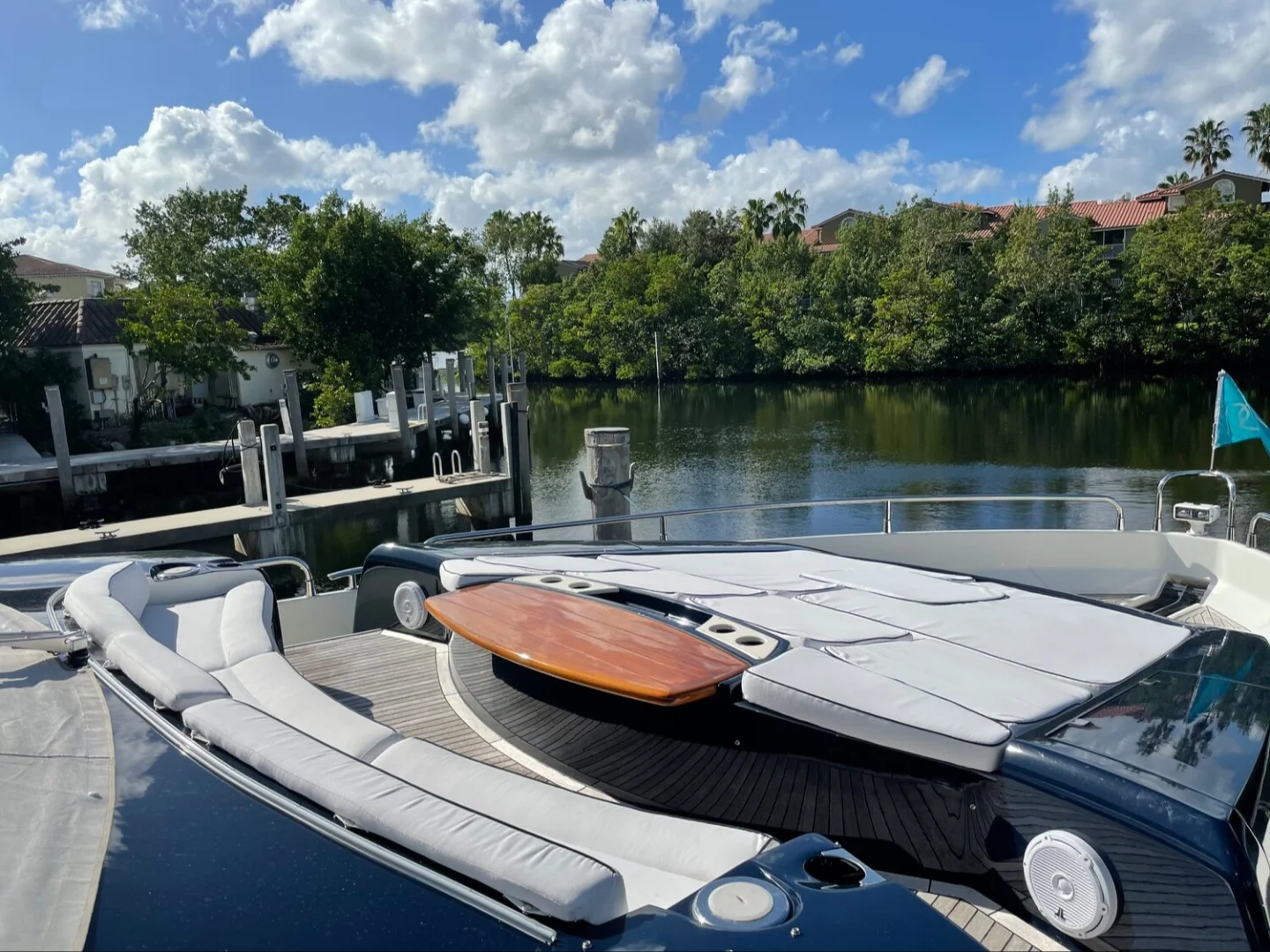 THE CABANA | Sunseeker 86 - Photo 12