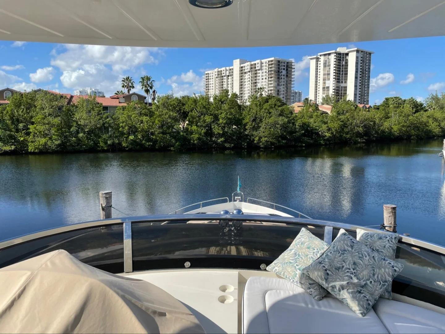 THE CABANA | Sunseeker 86 - Photo 27