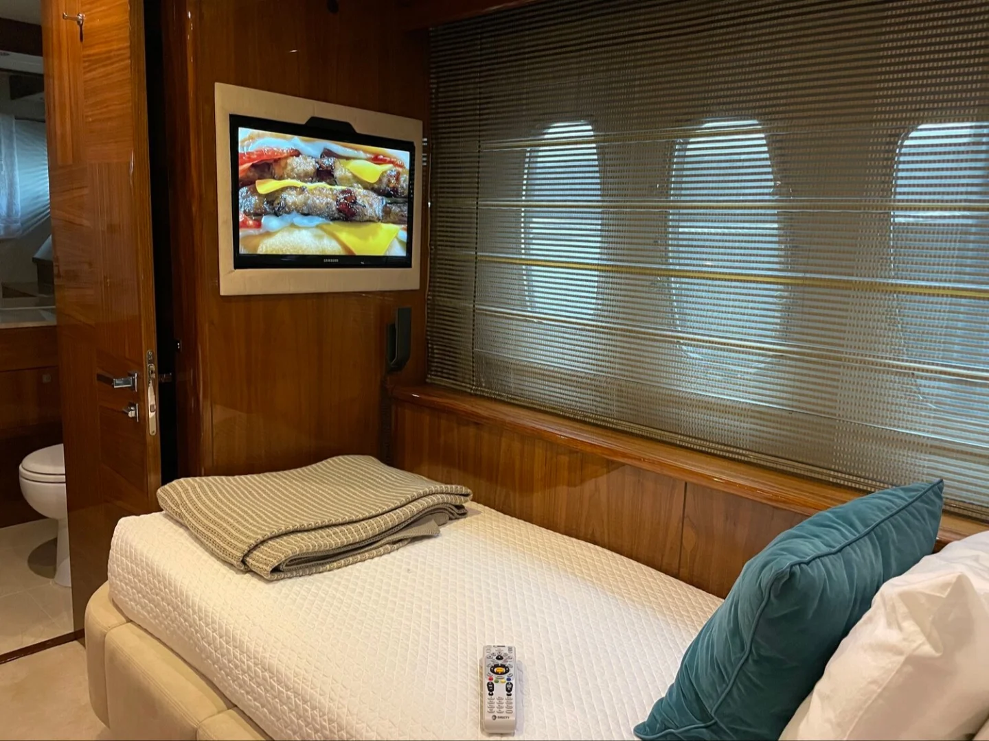 THE CABANA | Sunseeker 86 - Photo 50