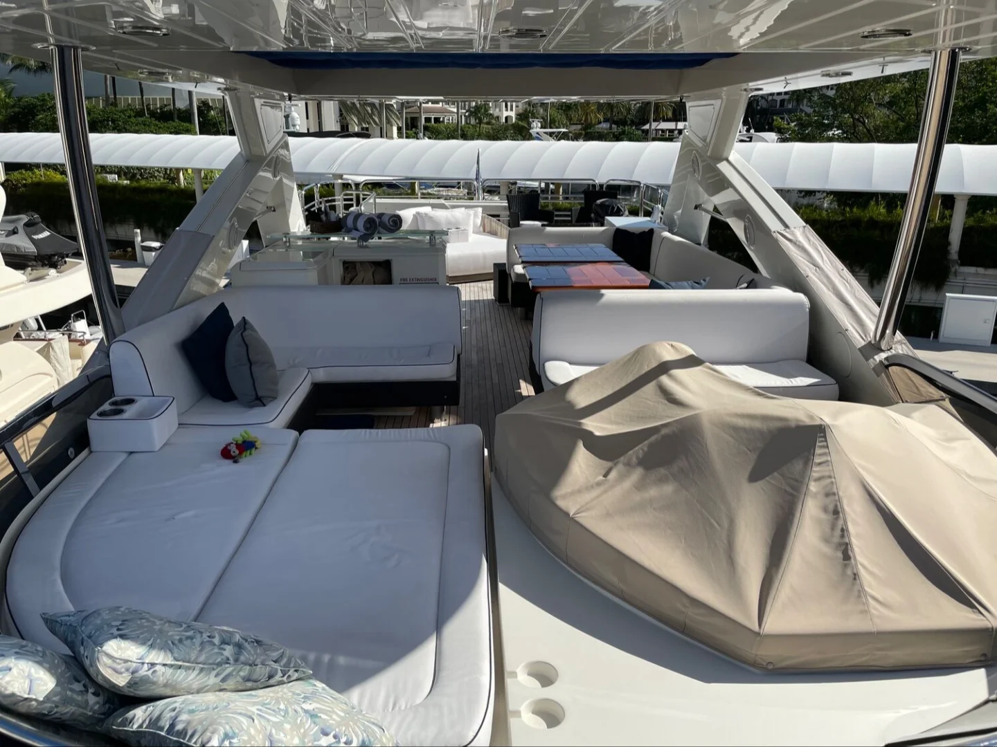 THE CABANA | Sunseeker 86 - Photo 25