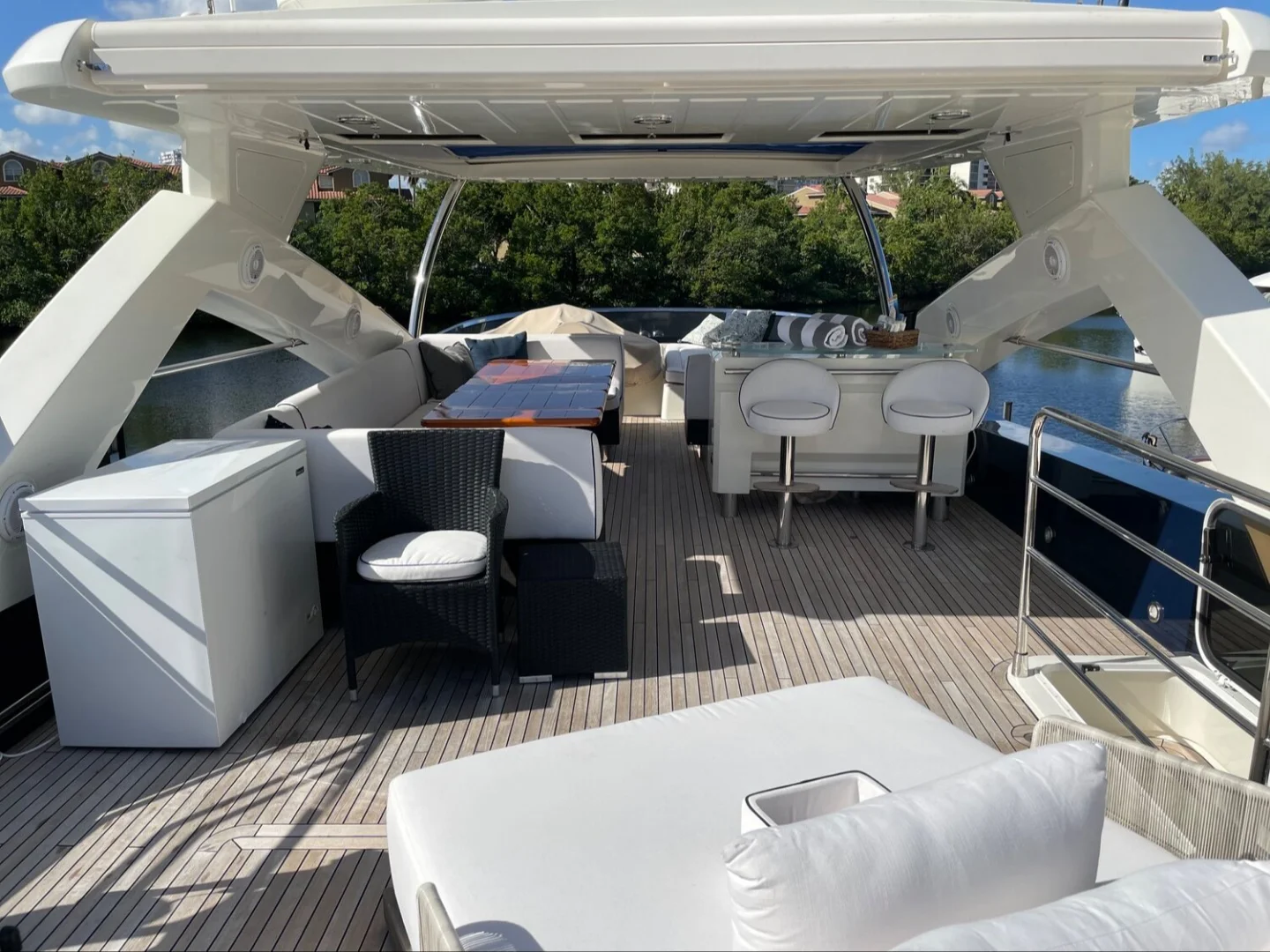 THE CABANA | Sunseeker 86 - Photo 17