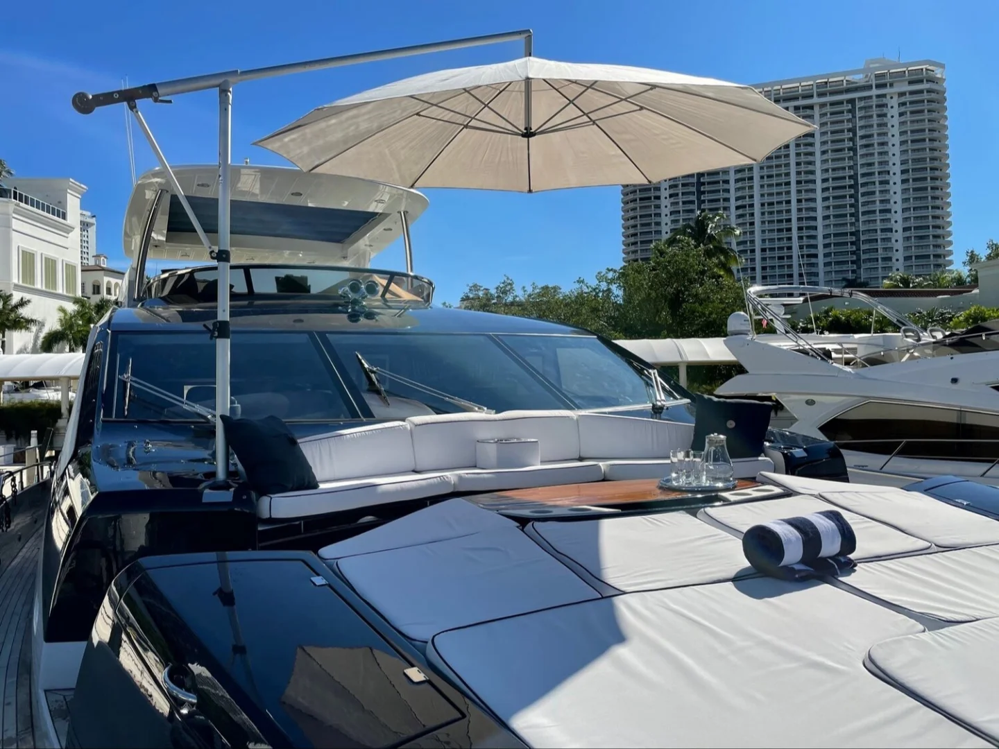 THE CABANA | Sunseeker 86 - Photo 10