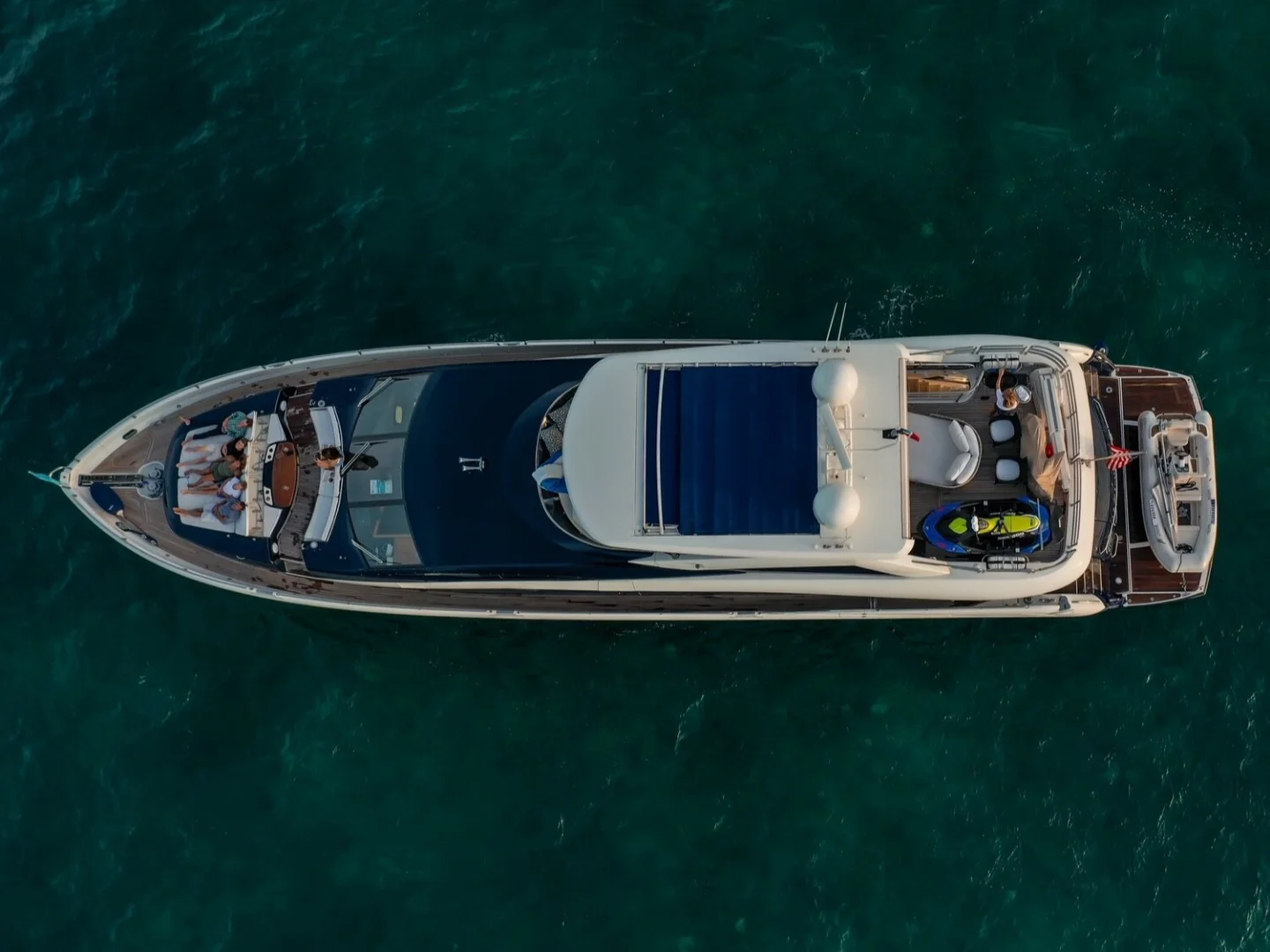 THE CABANA | Sunseeker 86 - Photo 29