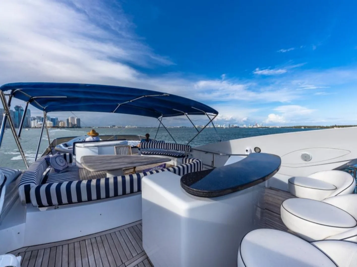 ALAINA | Sunseeker Manhattan 82 - Photo 12