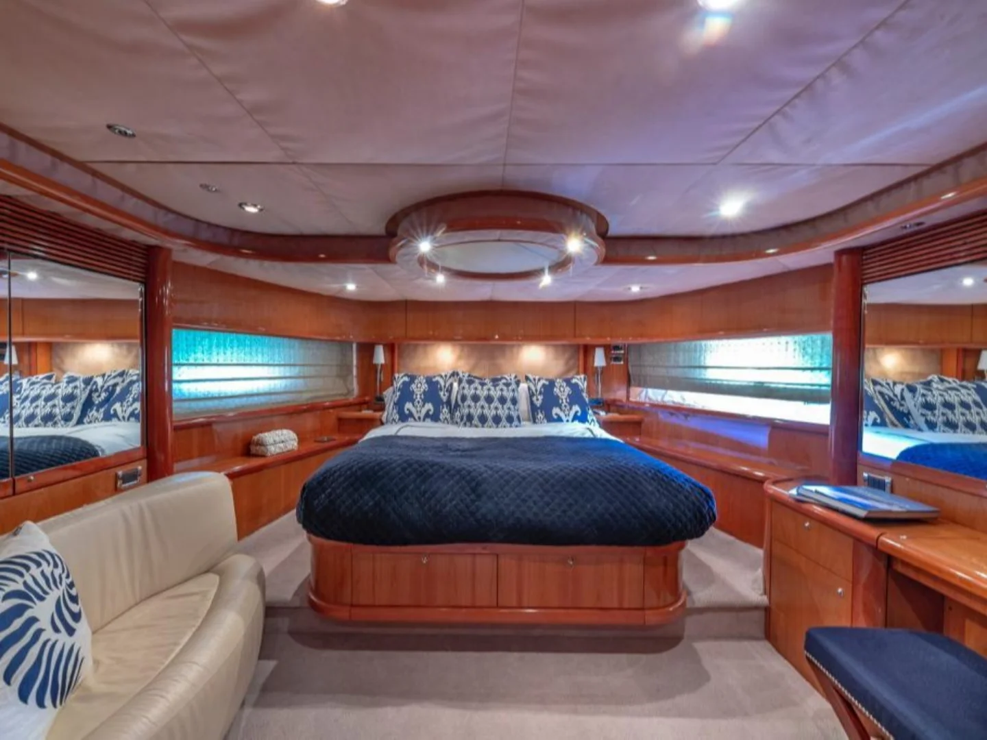 ALAINA | Sunseeker Manhattan 82 - Photo 17