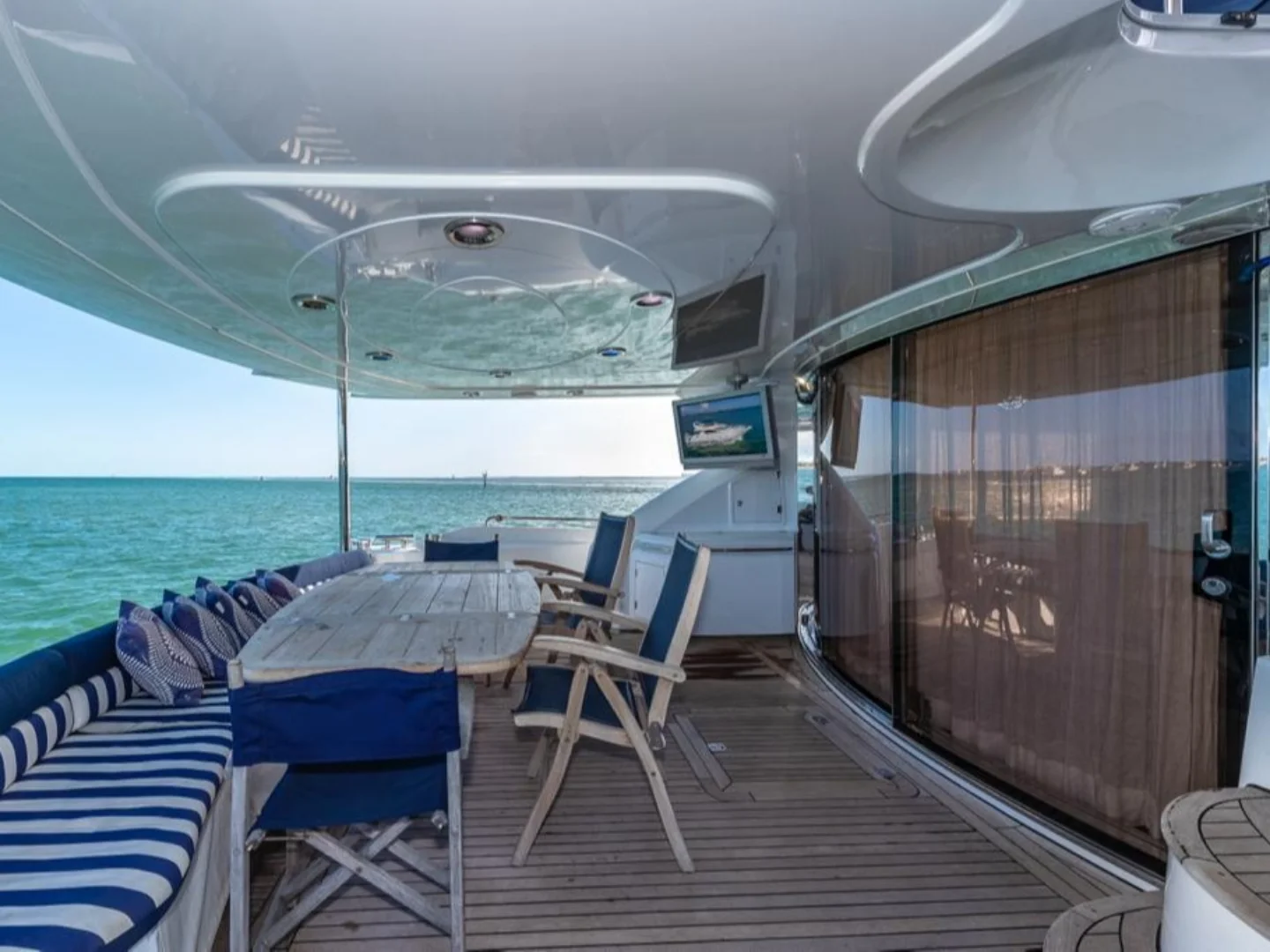 ALAINA | Sunseeker Manhattan 82 - Photo 9