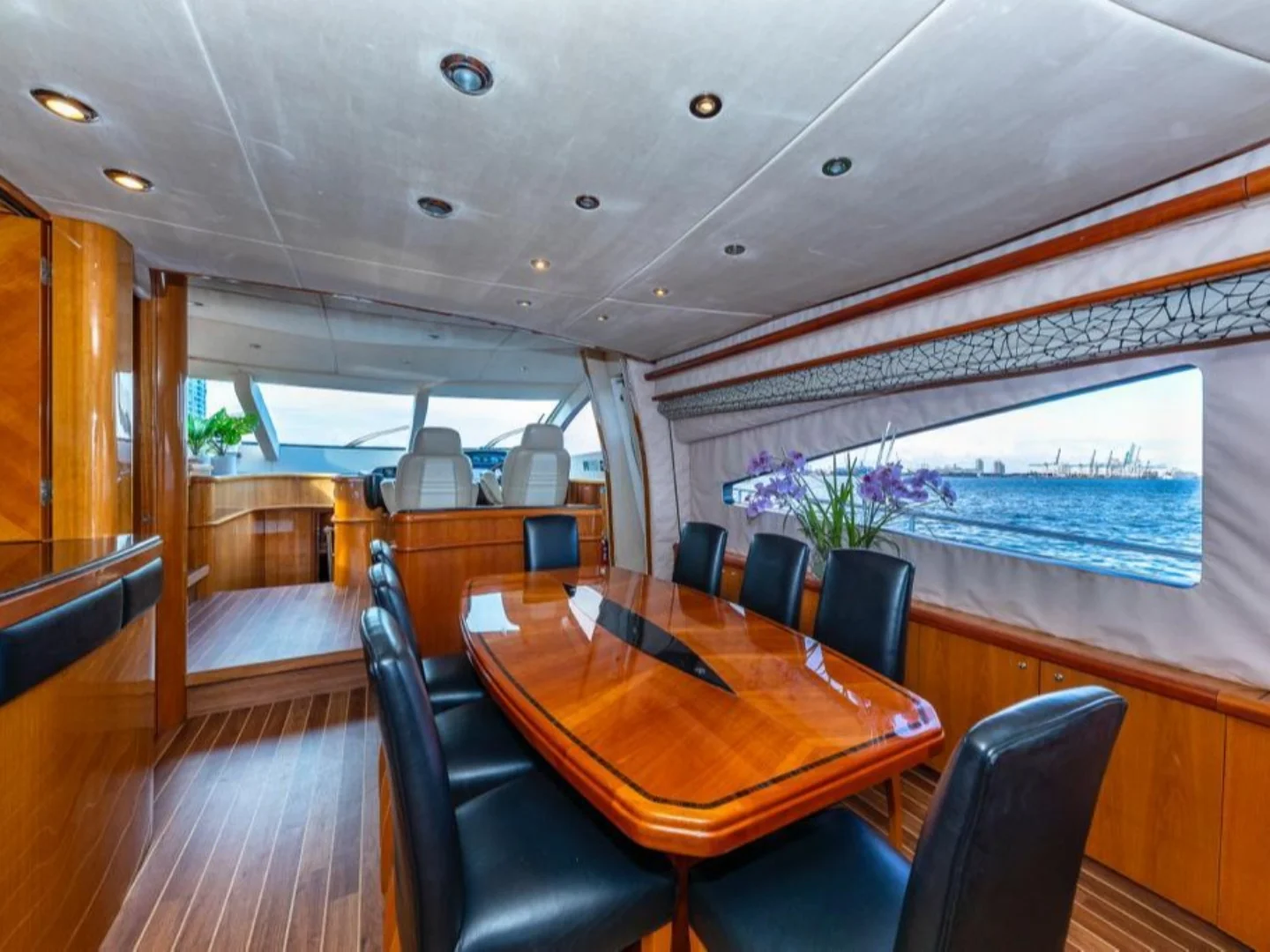 ALAINA | Sunseeker Manhattan 82 - Photo 15
