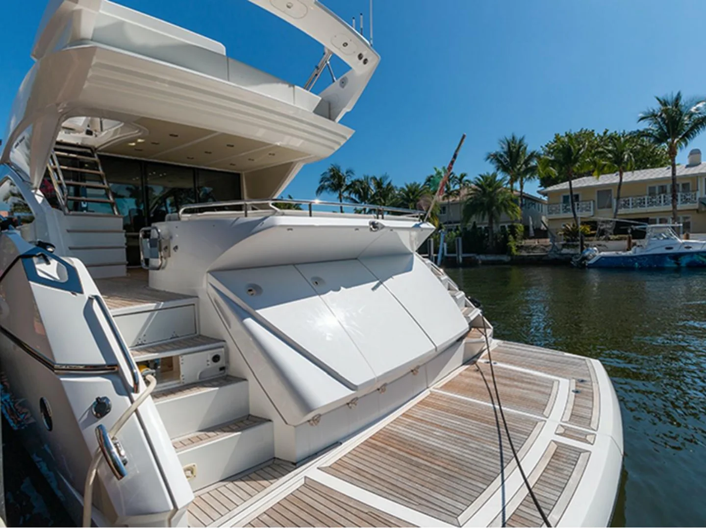 Sunseeker 68 Sport Yacht For Sale - Photo 5