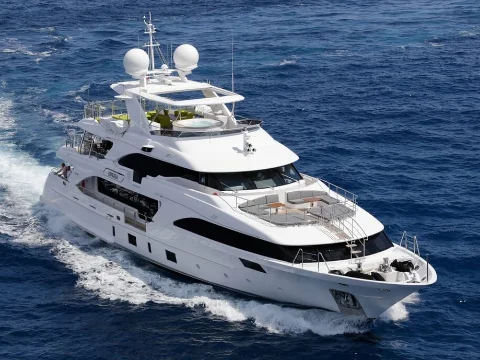 yacht-charter-french-riviera-benetti-edesia