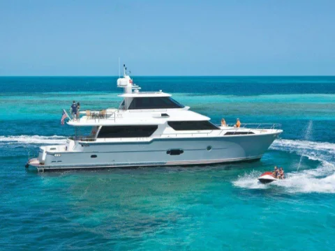 MY Silver Lining | Horizon 73 | Yacht Charter Bahamas