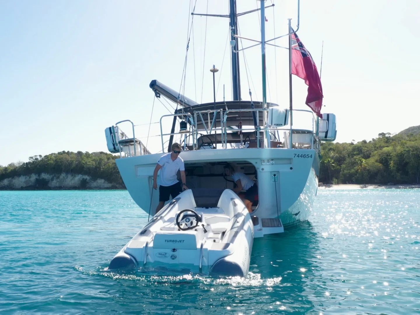 CHAMPAGNE HIPPY | Oyster 825 - Photo 13