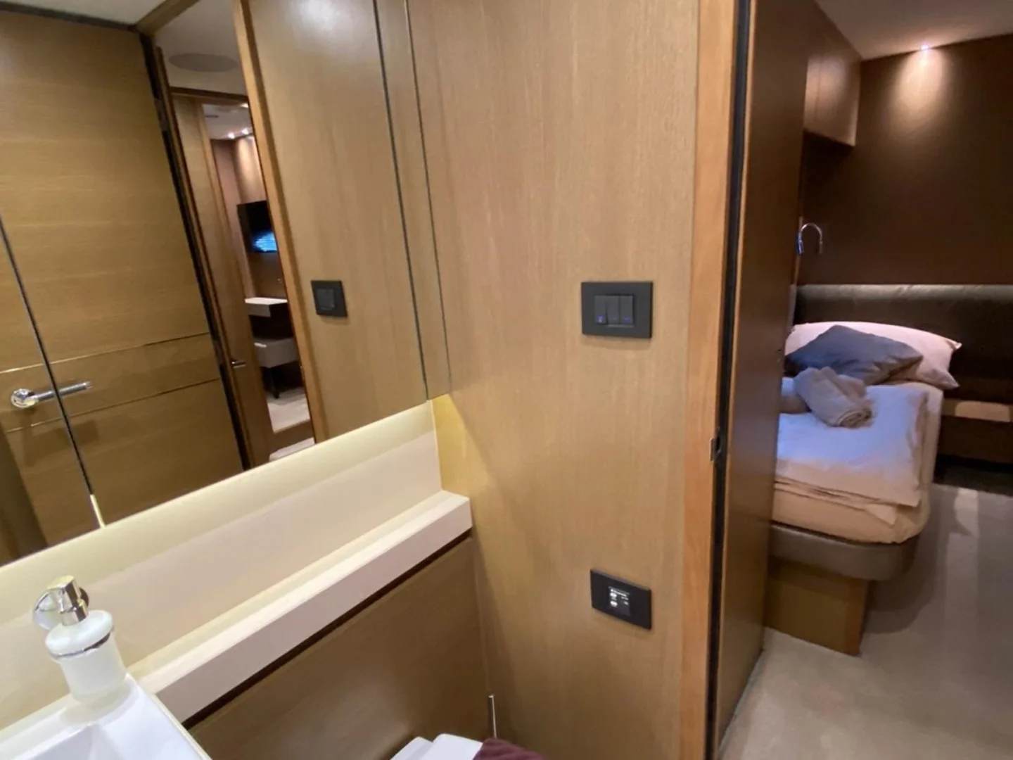 Princess 82 For Sale - Photo 33