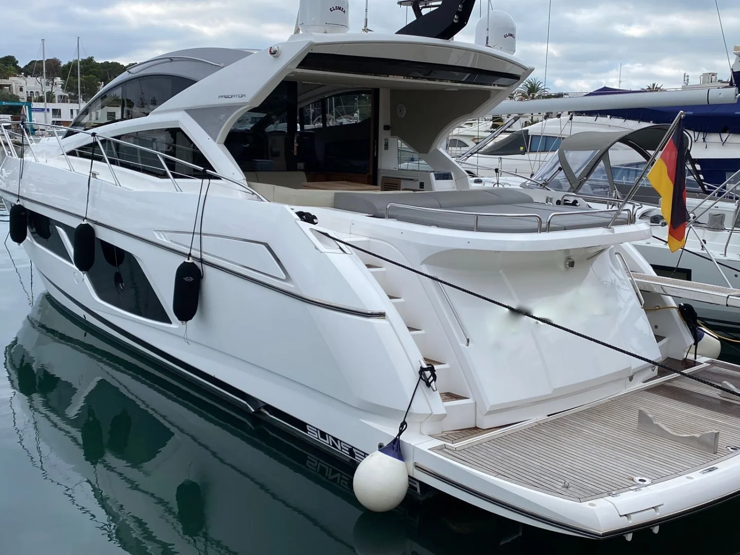 Sunseeker Predator 57 Yacht For Sale